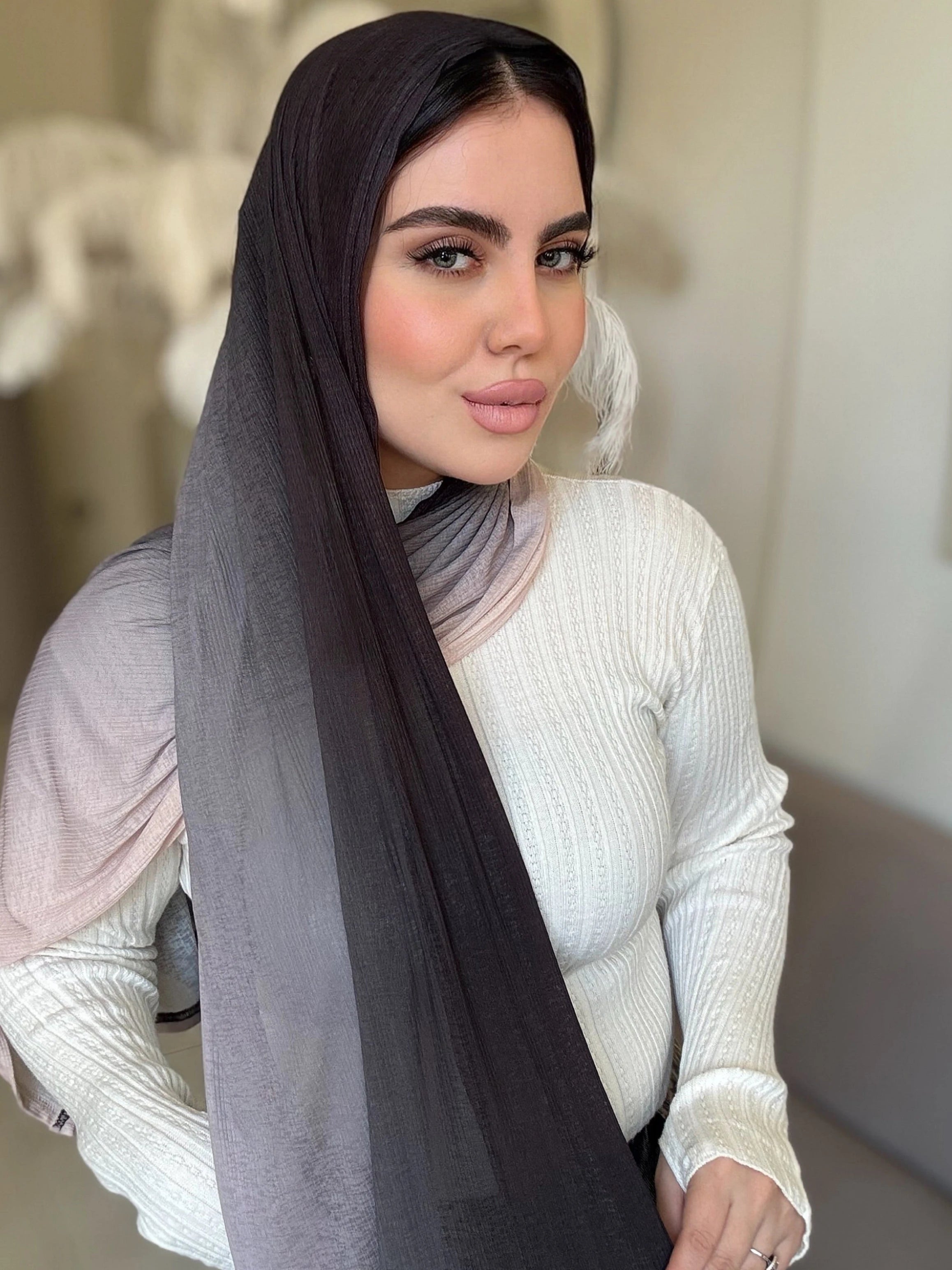 Rose to black (Kuwaiti)