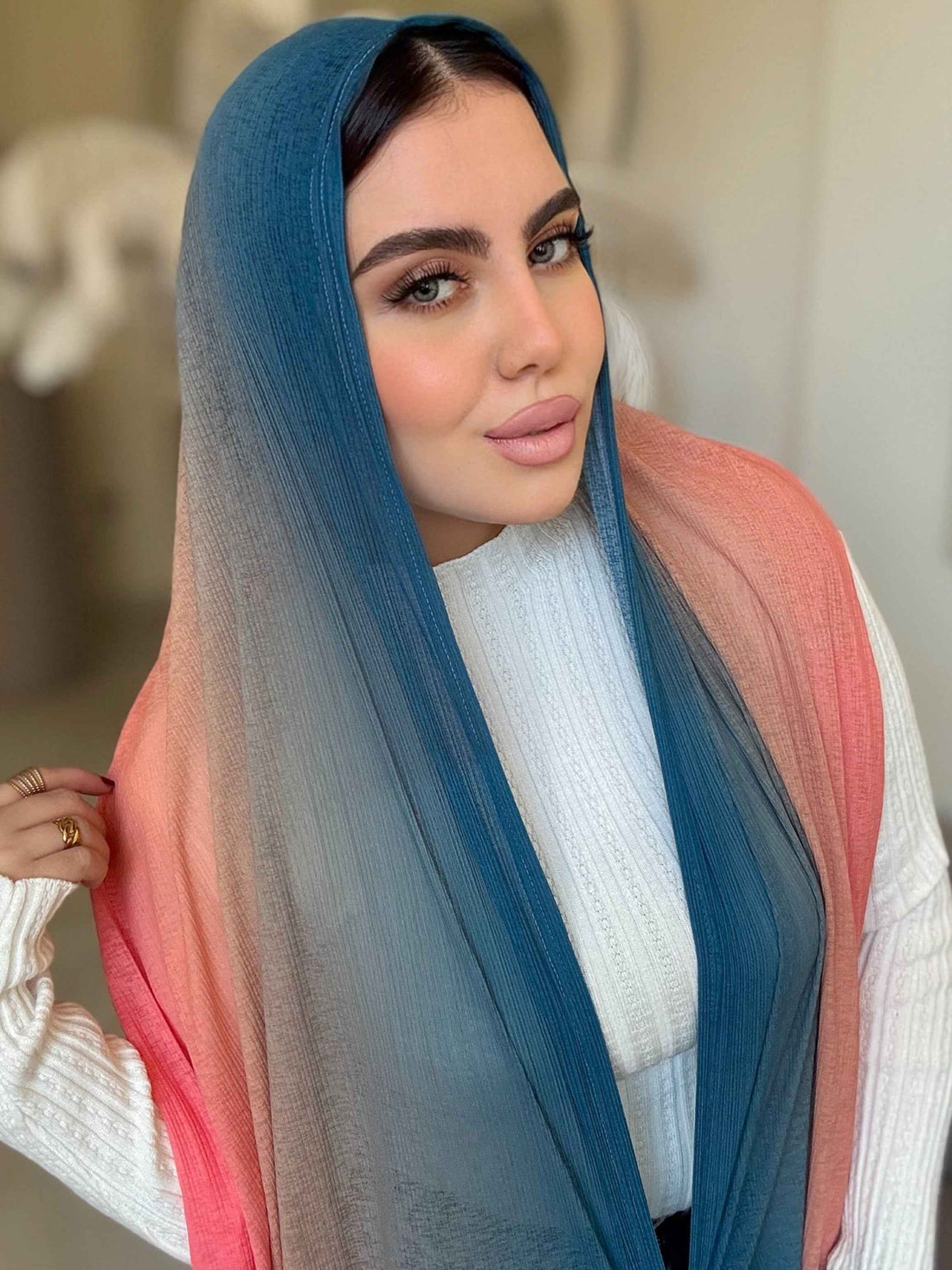 Coral to teal (kuwaiti)