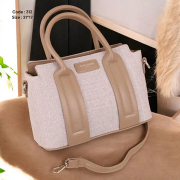 Venus Glow Clutch