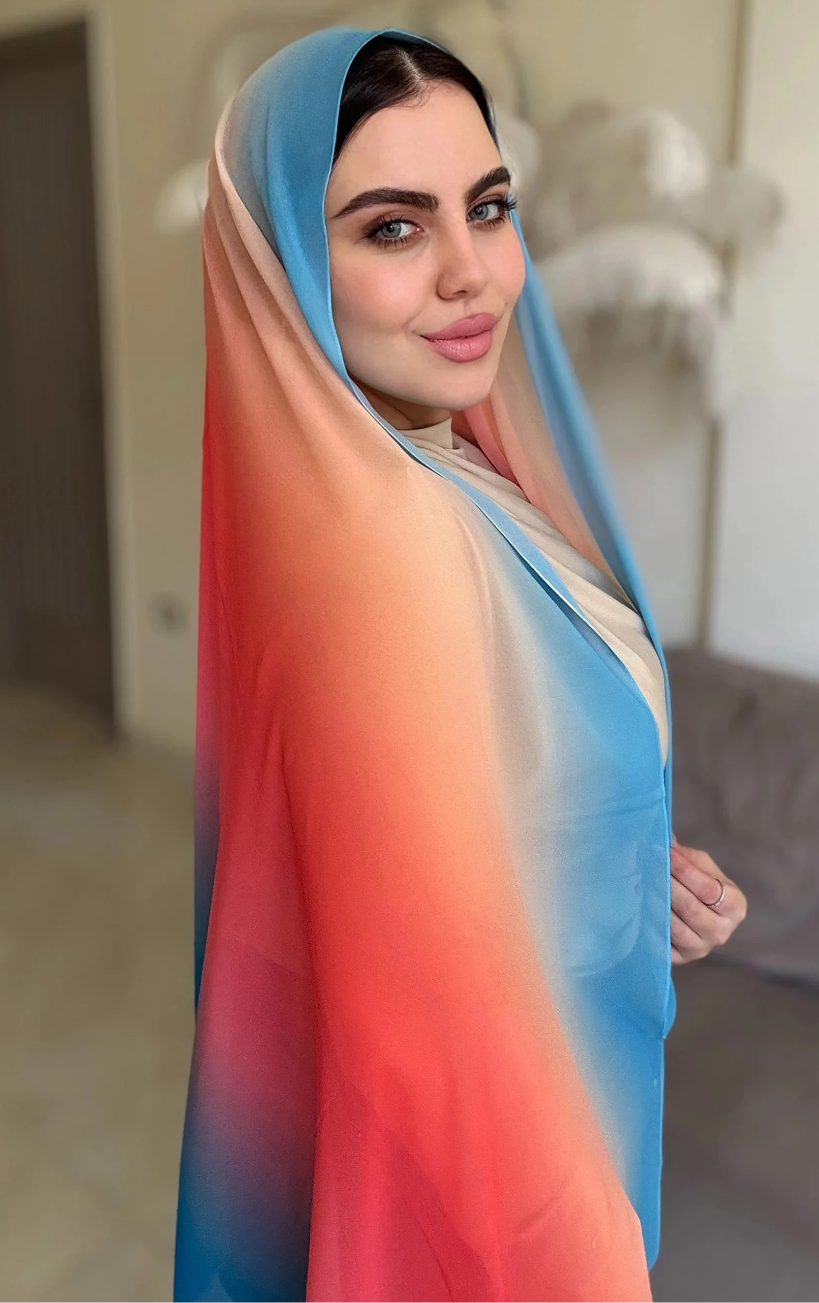 Blue to hot-pink (Chiffon)