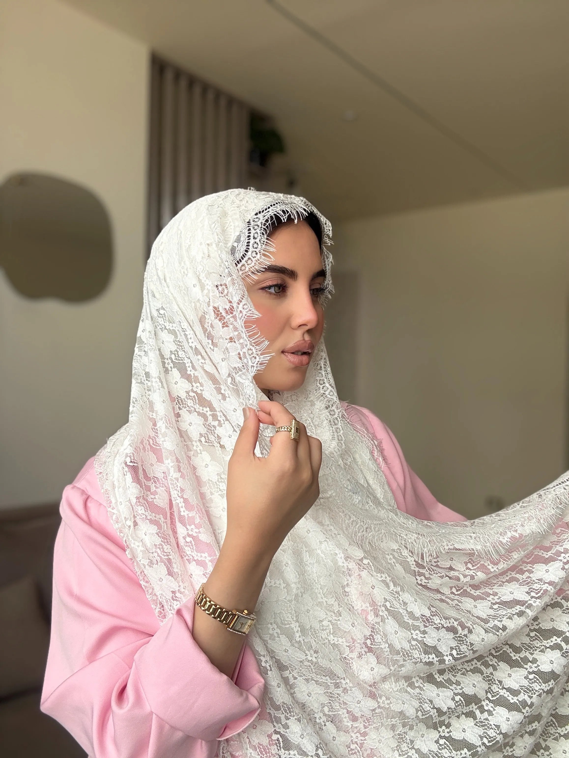 Luna Lace (off-White)