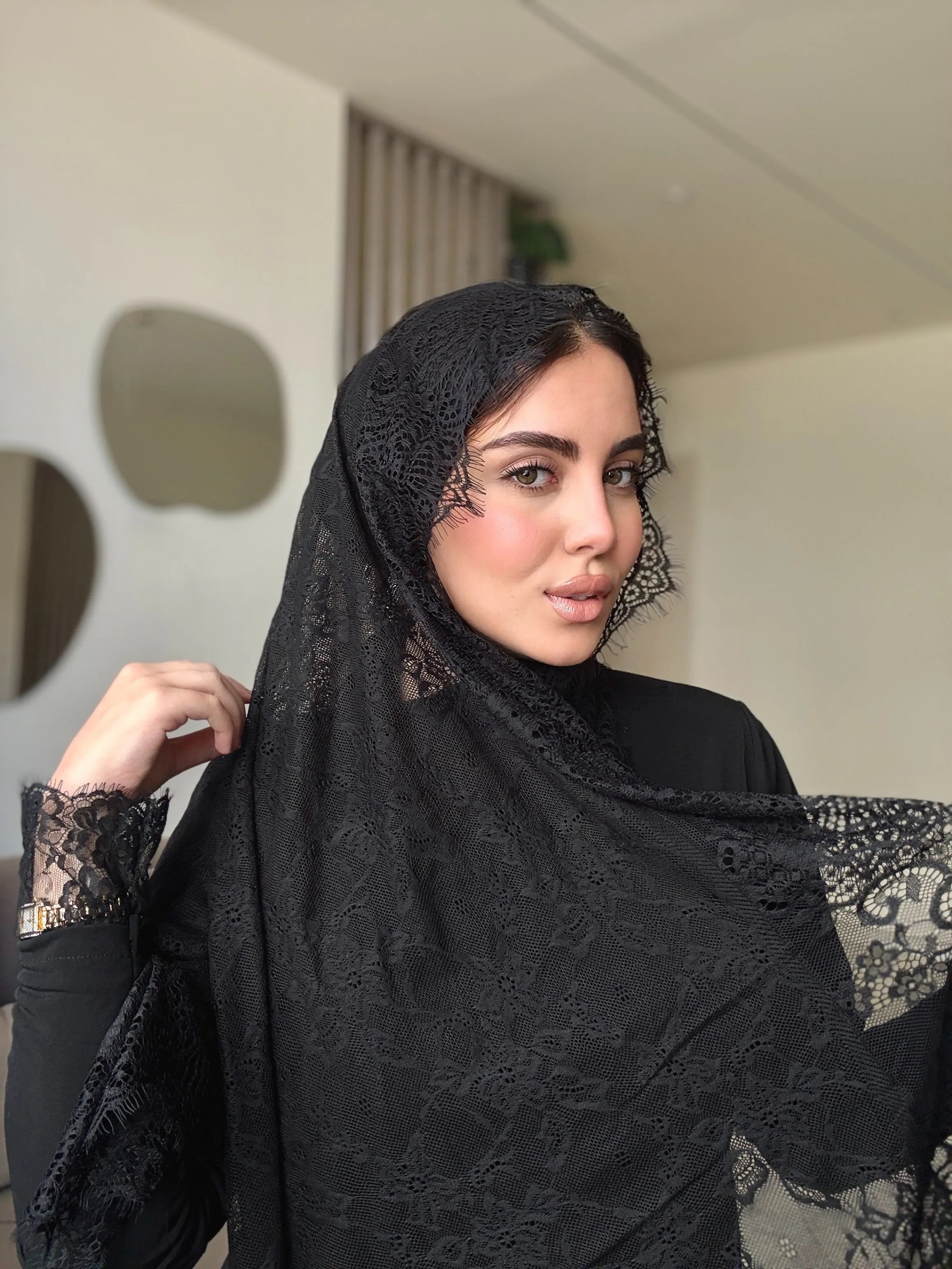 Luna Lace (Black)