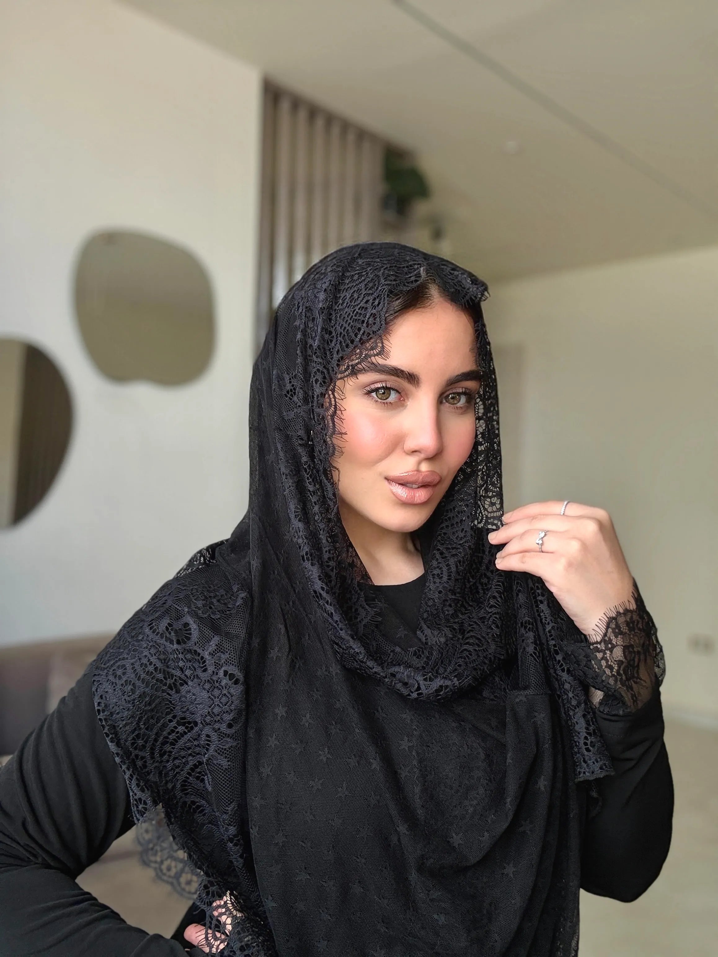 Luna Lace (Black)