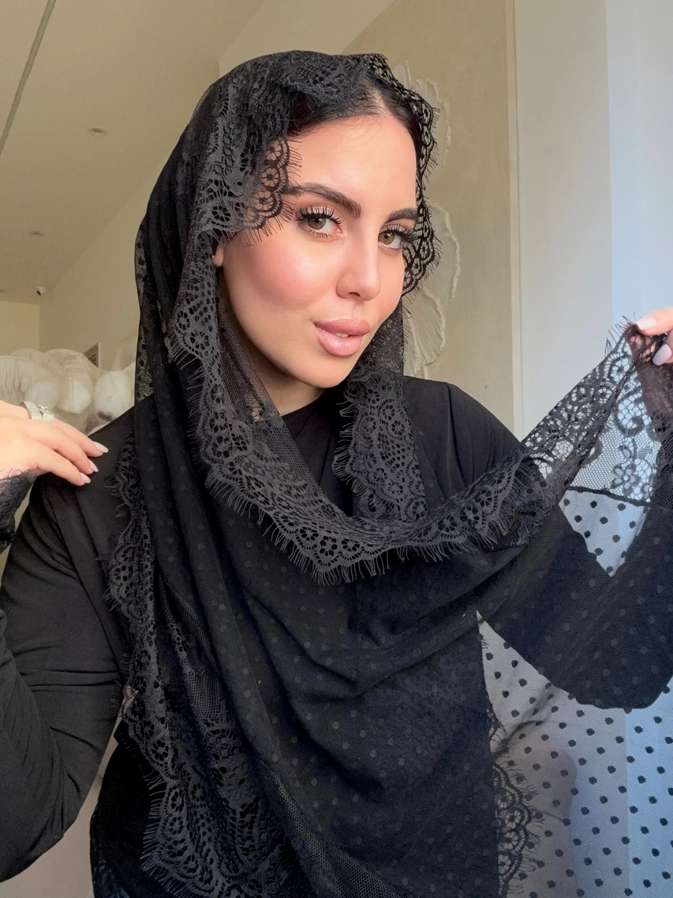 Snow Lace (black )2