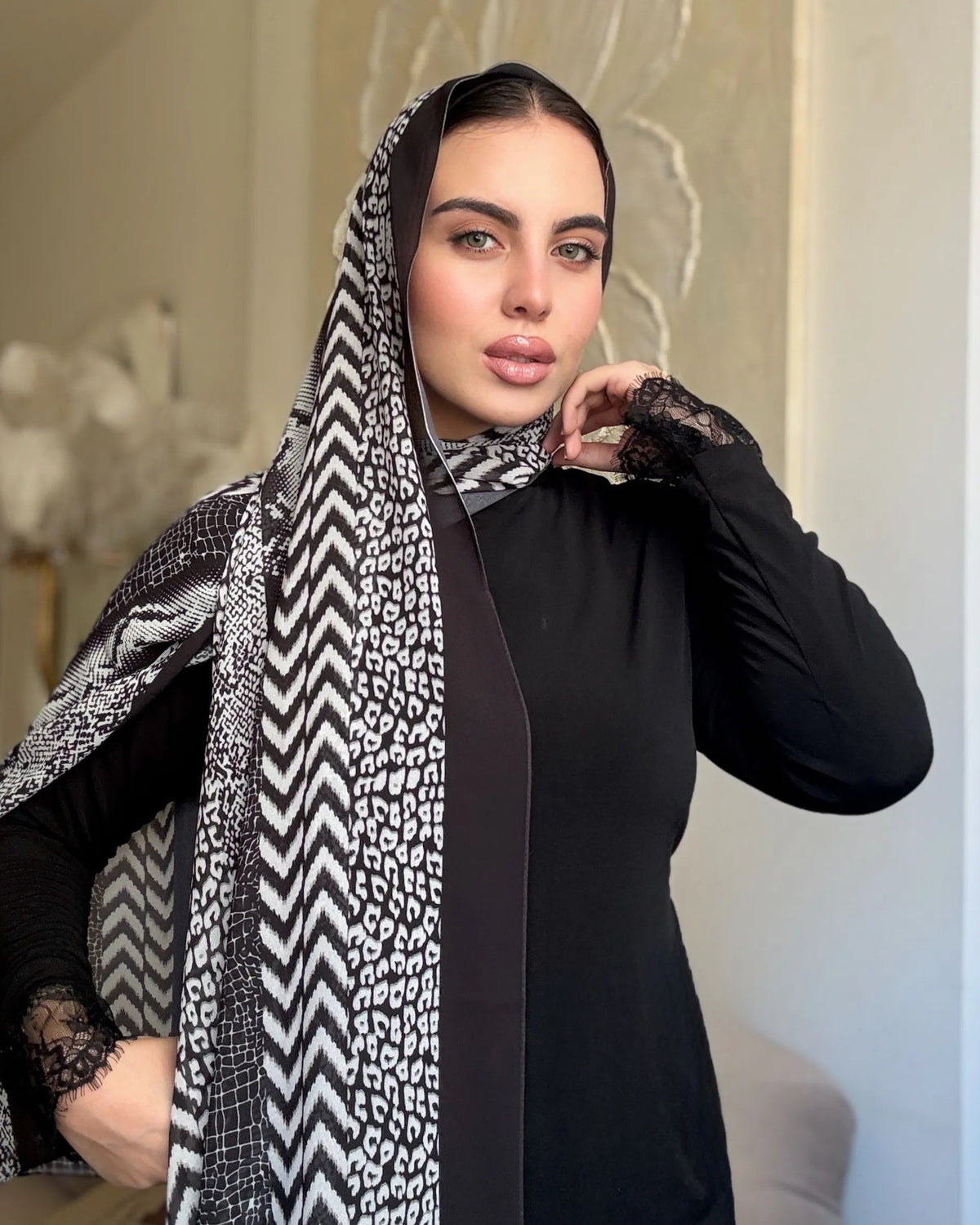 Monochrome Snake (chiffon)